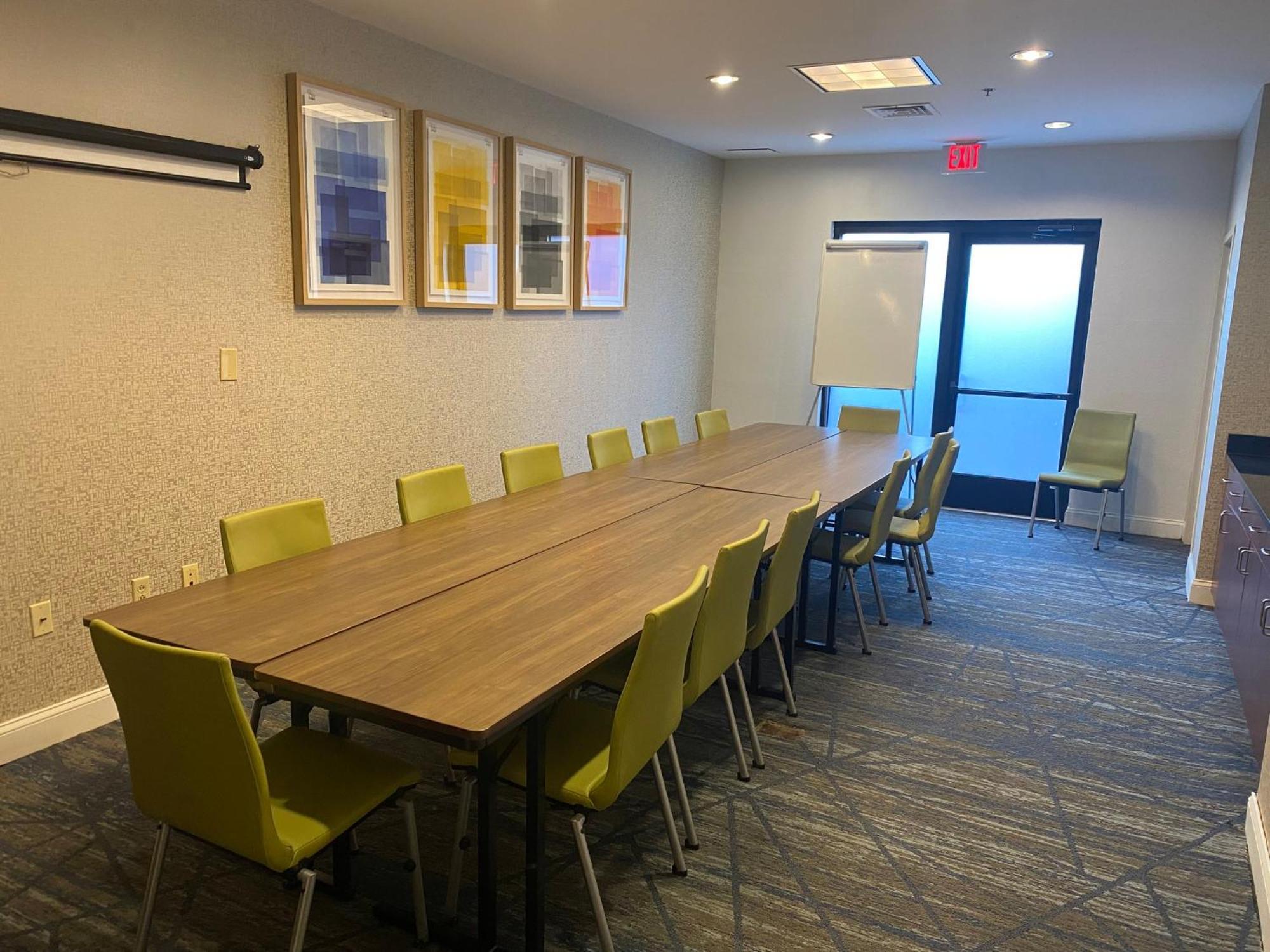 Holiday Inn Express & Suites Dyersburg By Ihg Экстерьер фото