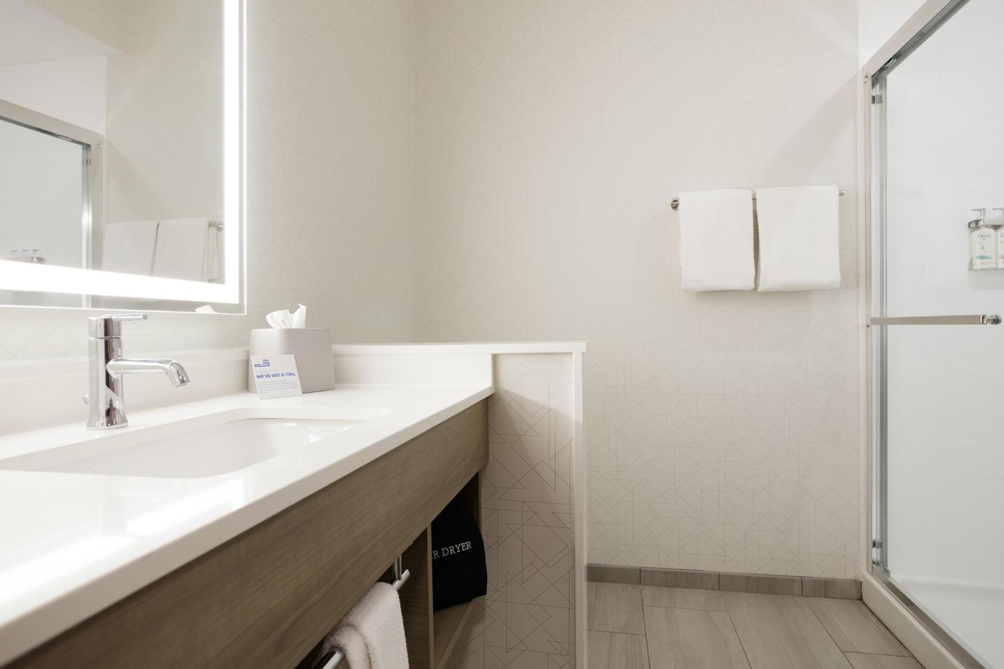 Holiday Inn Express & Suites Dyersburg By Ihg Экстерьер фото
