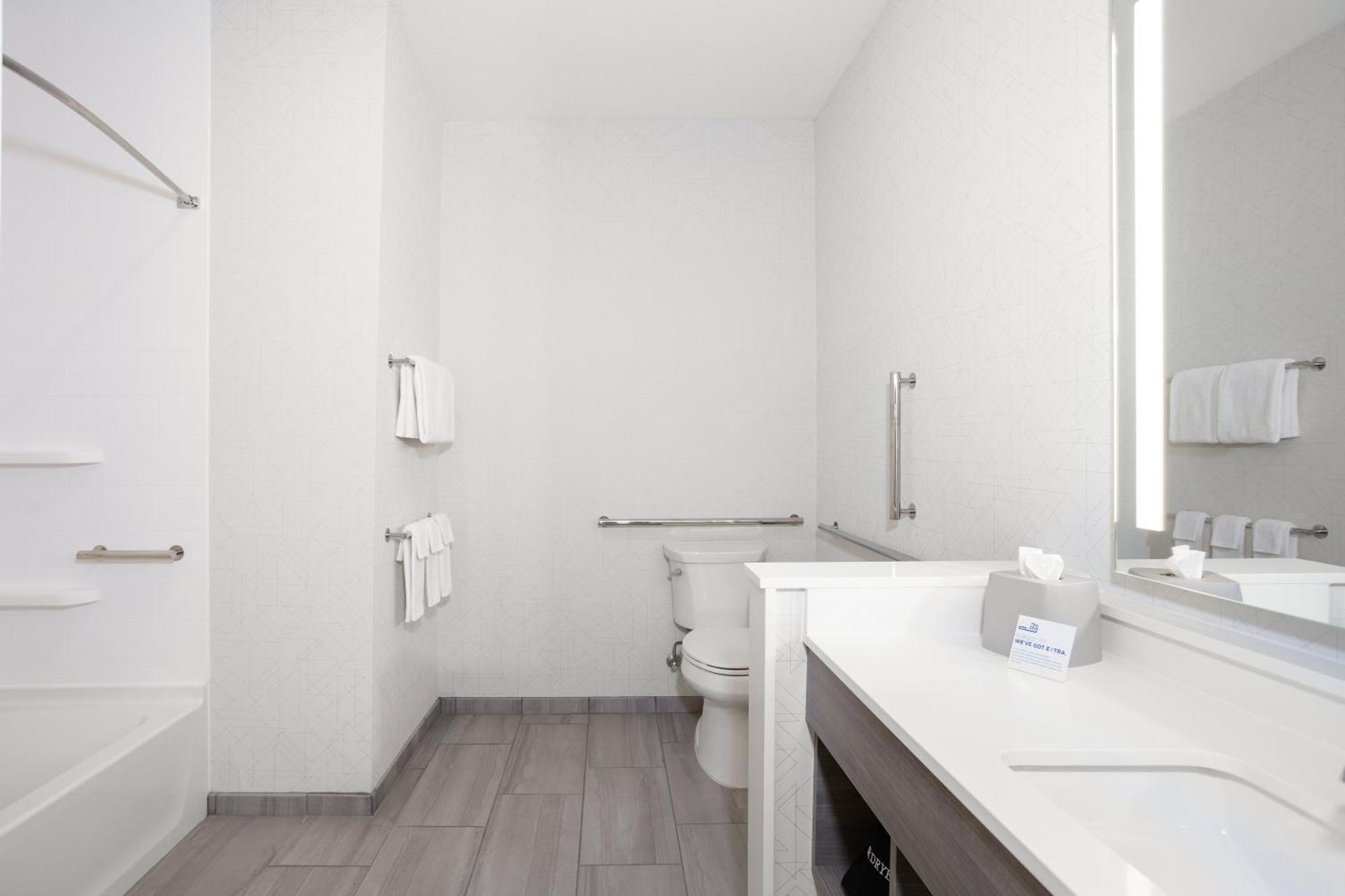 Holiday Inn Express & Suites Dyersburg By Ihg Экстерьер фото