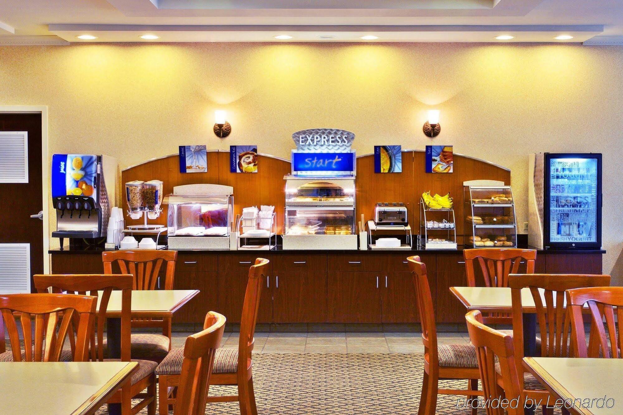 Holiday Inn Express & Suites Dyersburg By Ihg Экстерьер фото